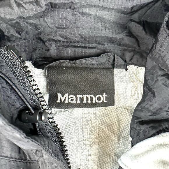 Marmot Jet Black Rain Jacket Foldable Hood Women’s Petite S - Picture 3 of 11